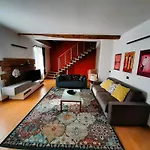 Cechouse A Apartment
